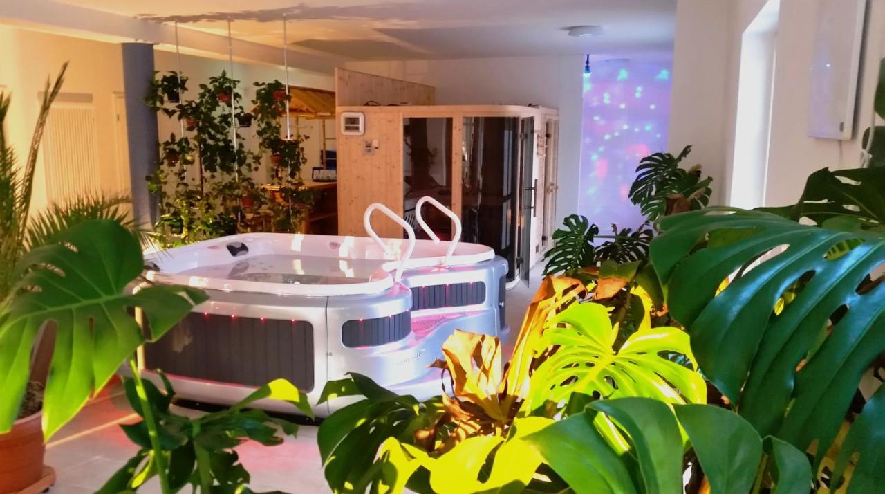 Neue Muehle Kleines Landhotel Brandenburg  Bagian luar foto